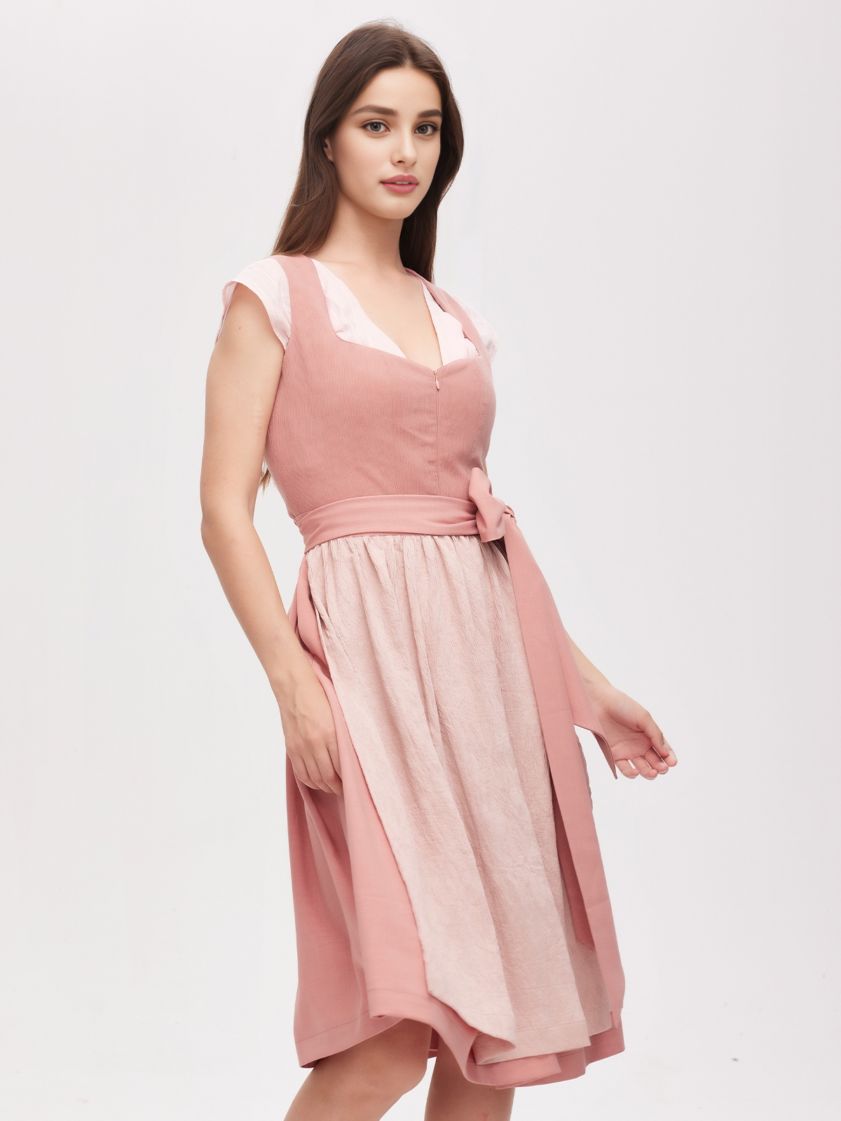 Dirndl in Rosa und Grün