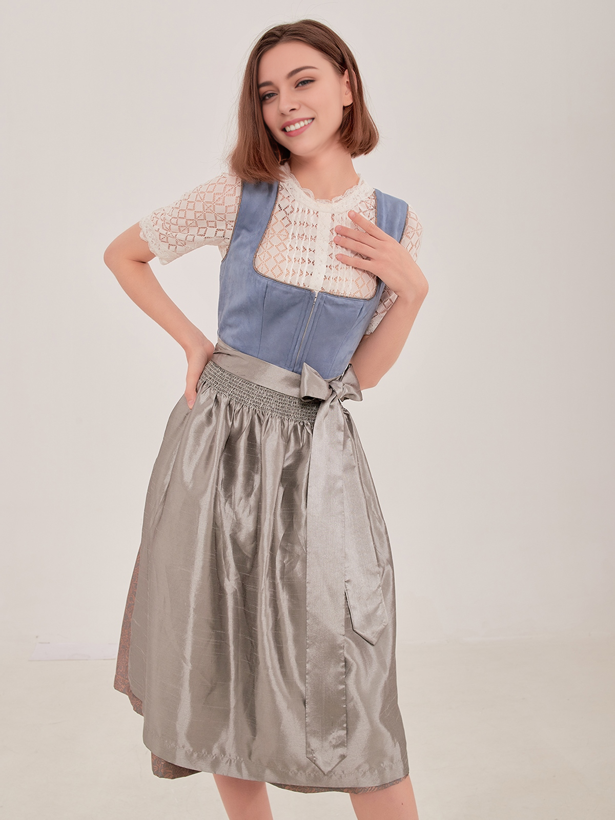 Dirndl in Blau – stilvoll und elegant