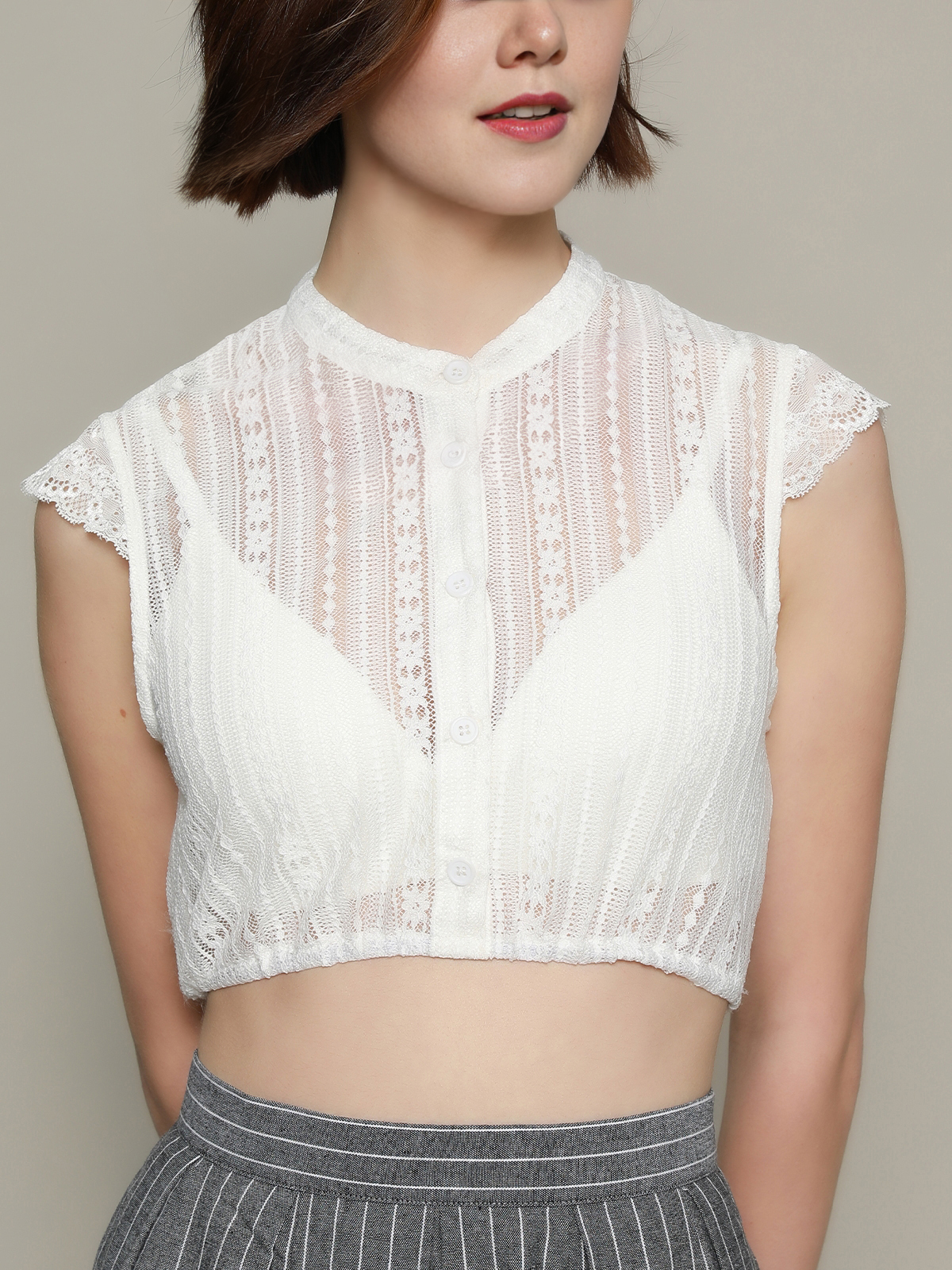 Dirndl mit weißer Bluse