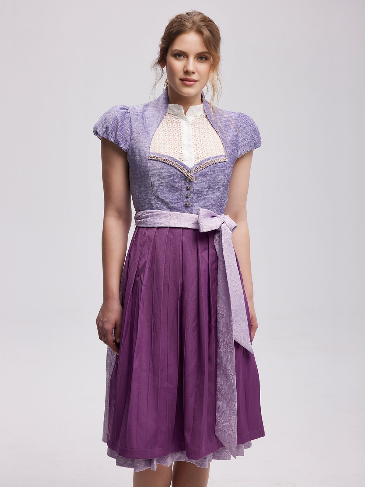 Dirndl Beige mit irisierendem Effekt