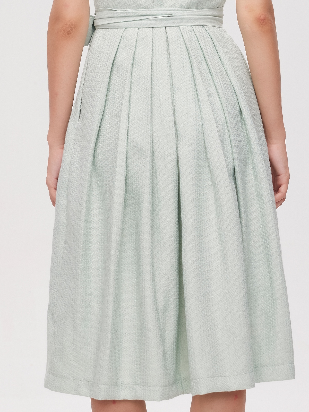 Dirndl Grün Schlicht – zeitlos und elegant
