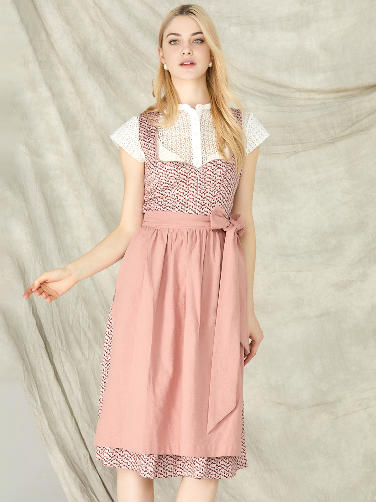 Dirndl Blau in eleganter Ausführung