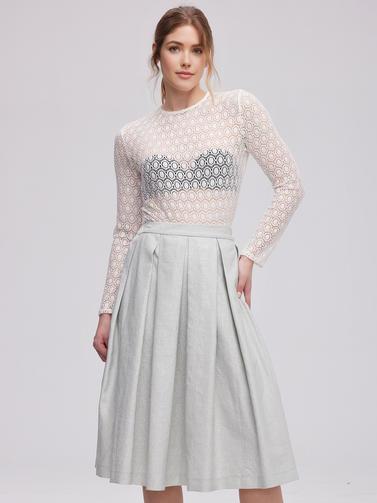 Modernes Dirndl in Grün