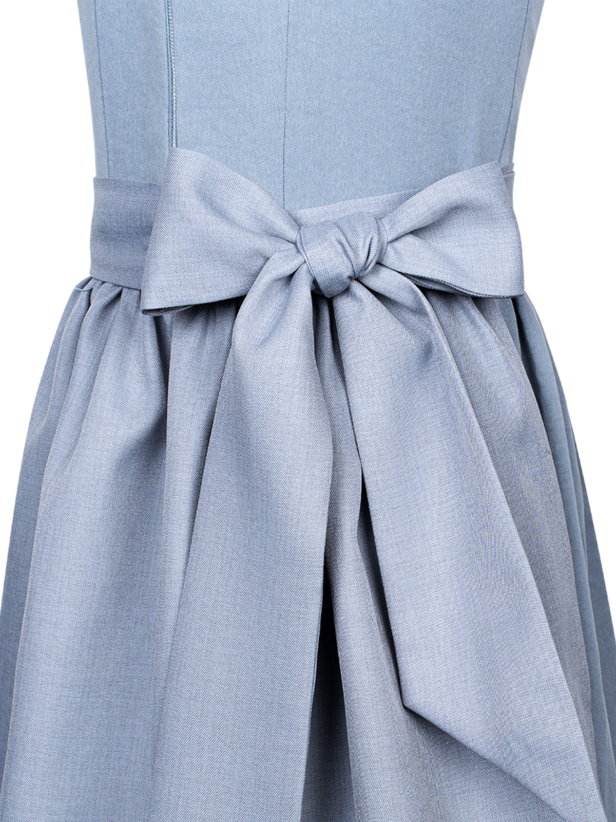 Traditionelles Dirndl in Blau