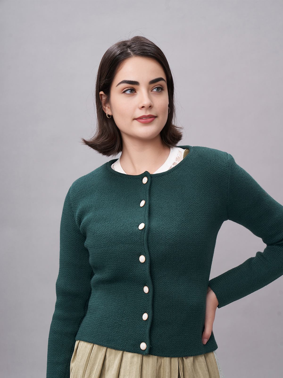 Ein Dirndl in grünem Samt, perfekt für festliche Anlässe